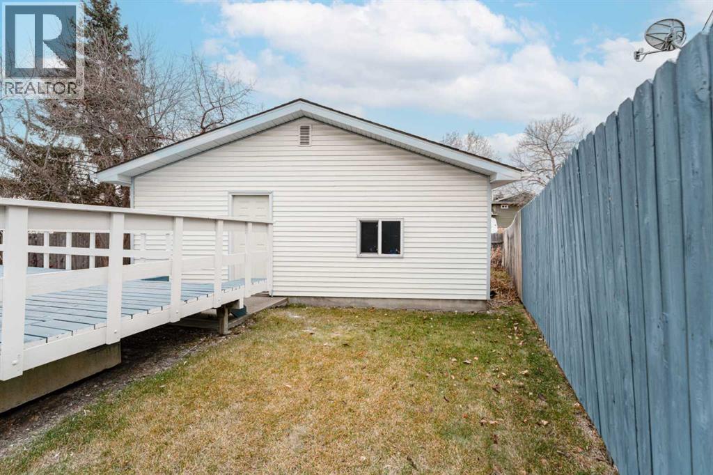 43 Sunmills Court Se, Calgary, Alberta  T2X 2R4 - Photo 22 - A2271576