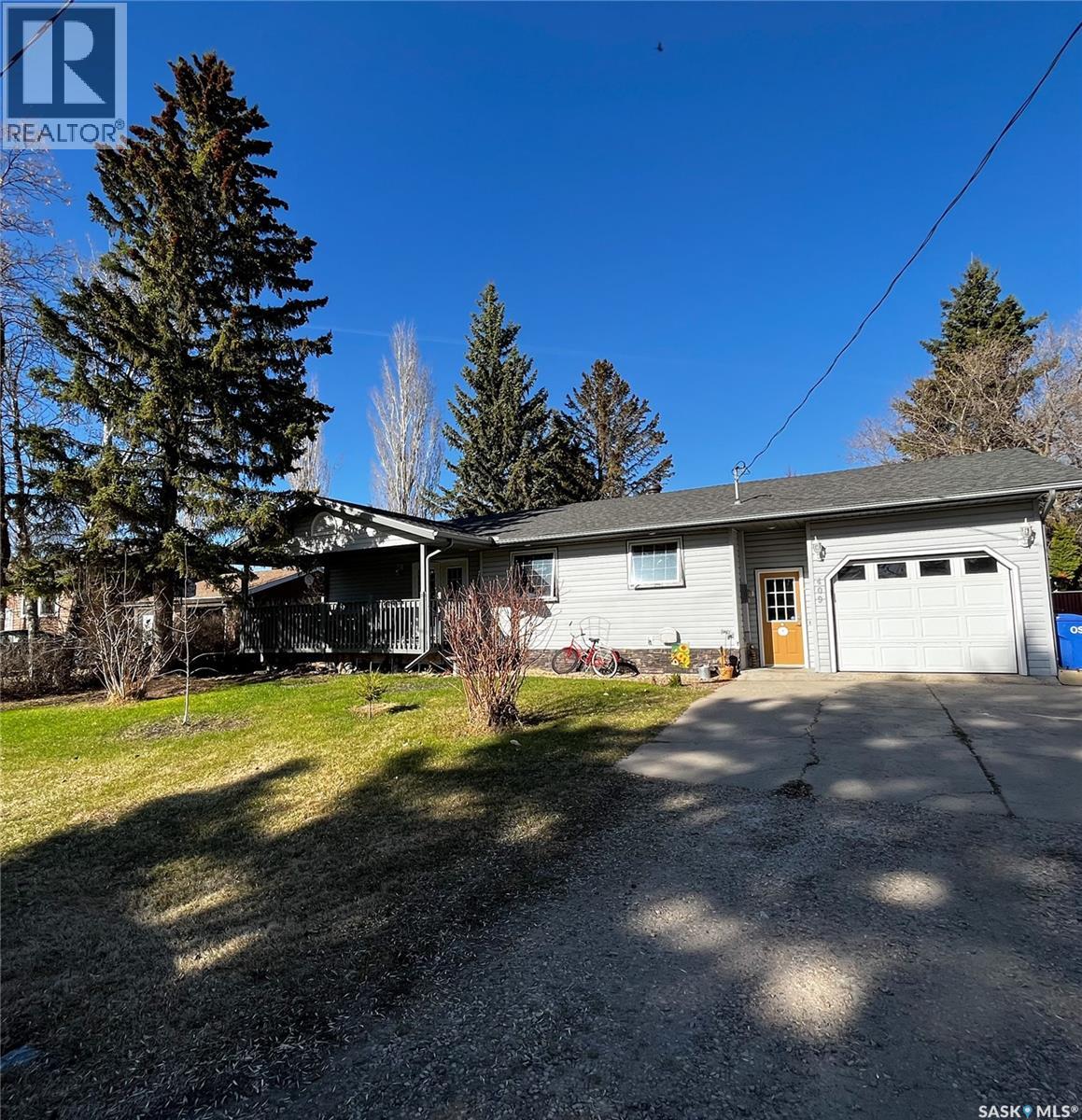 409 Allan Avenue, Saltcoats, Saskatchewan  S0A 0B2 - Photo 2 - SK024471