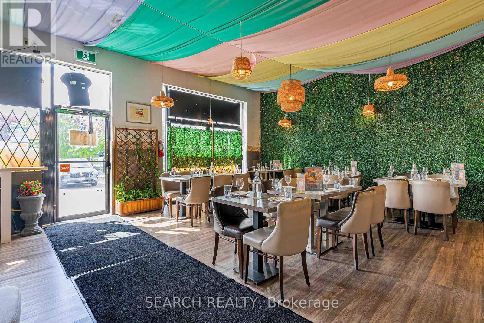 7454 Airport Road, Mississauga, Ontario  L4T 2H5 - Photo 4 - W12565006