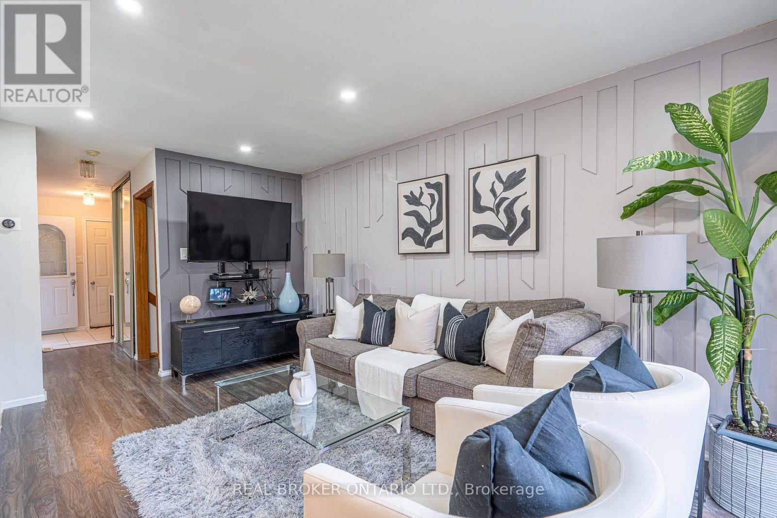 27 KINGSWOOD DRIVE, Brampton, Ontario