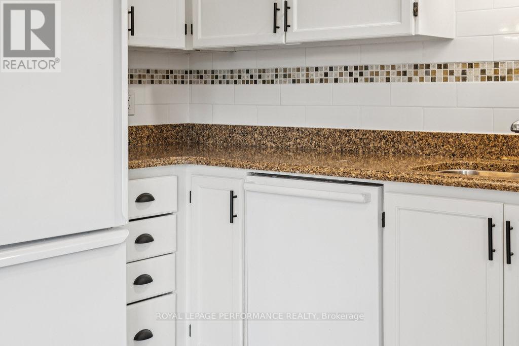 8 Gillespie Crescent, Ottawa, Ontario  K1V 9X8 - Photo 21 - X12480830