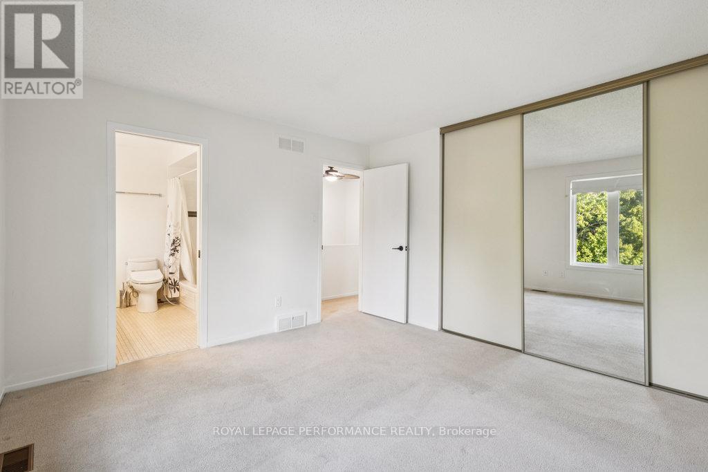 8 Gillespie Crescent, Ottawa, Ontario  K1V 9X8 - Photo 33 - X12480830