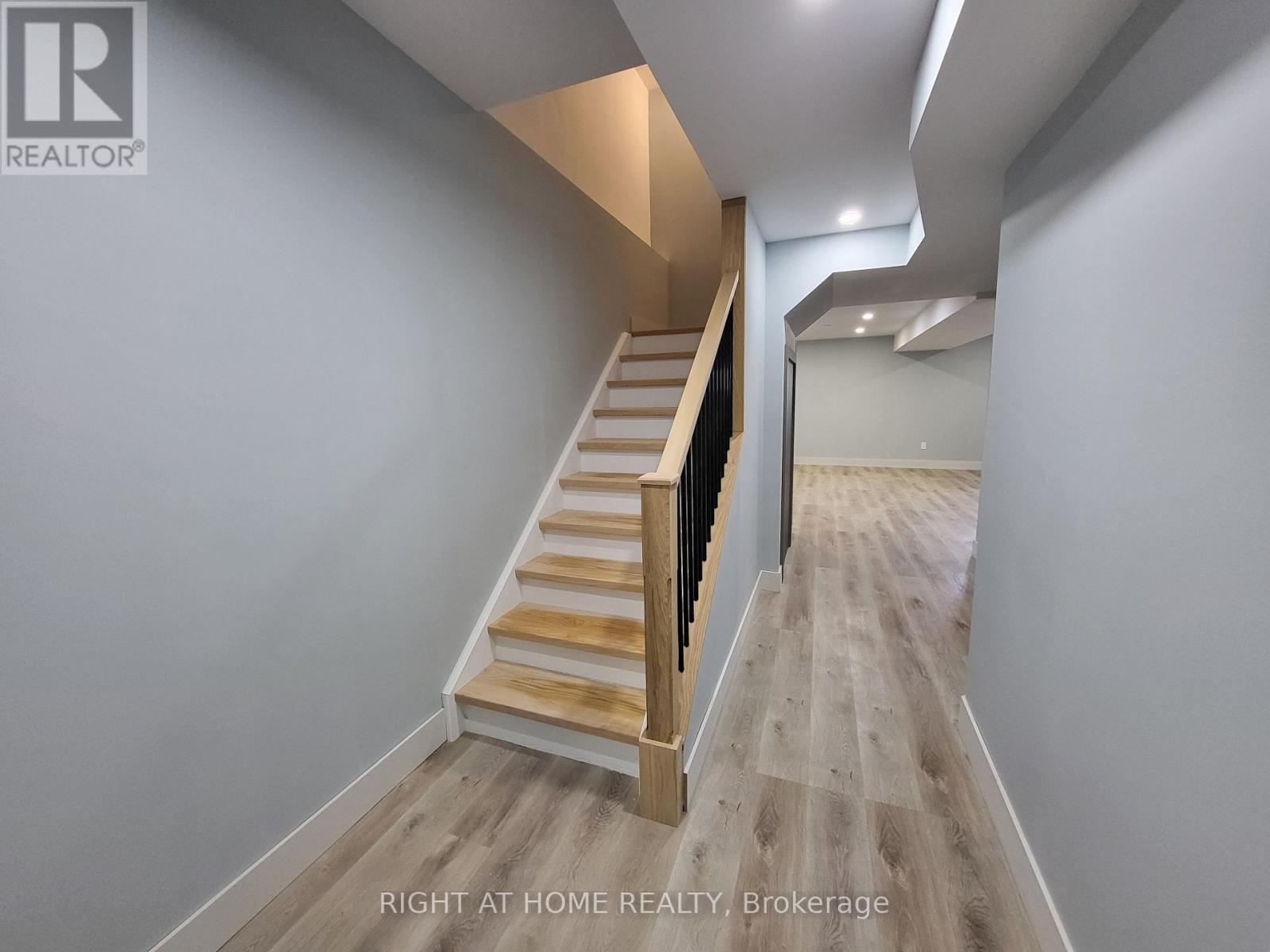 140 Black Willow Crescent, Blue Mountains, Ontario  L9Y 4E4 - Photo 27 - X12565022