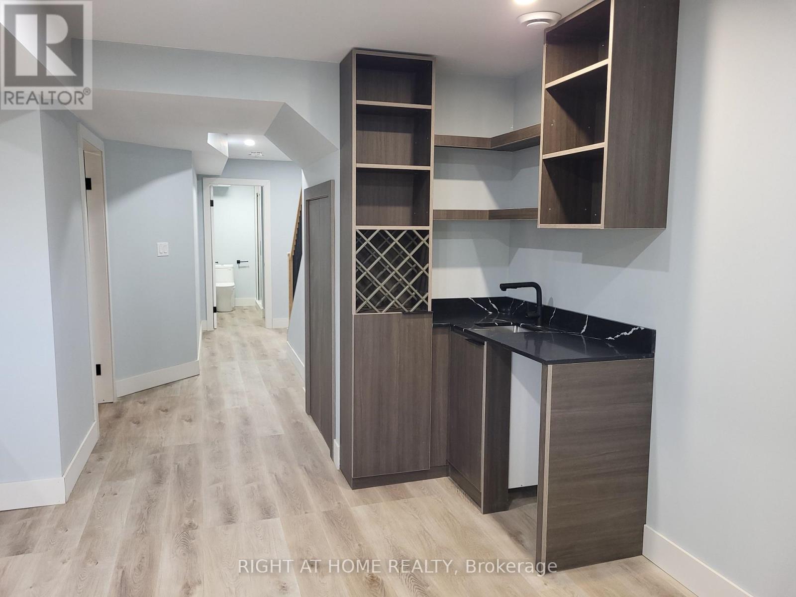 140 Black Willow Crescent, Blue Mountains, Ontario  L9Y 4E4 - Photo 31 - X12565022