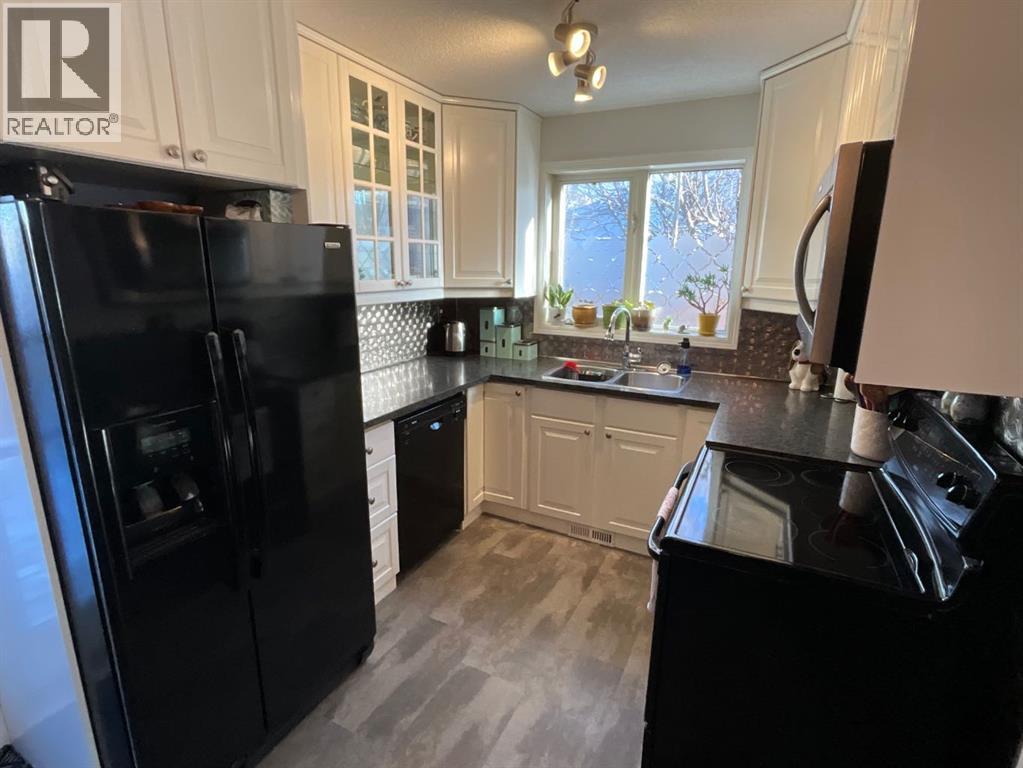 34 Roland Street, Red Deer, Alberta  T4P 3K9 - Photo 8 - A2271648