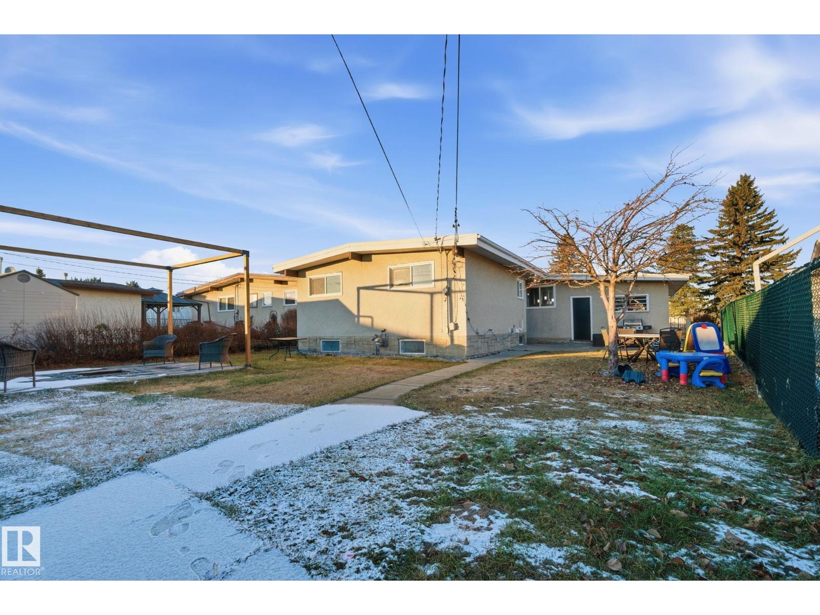 8043 135 Av Nw, Edmonton, Alberta  T5C 2H3 - Photo 60 - E4466341