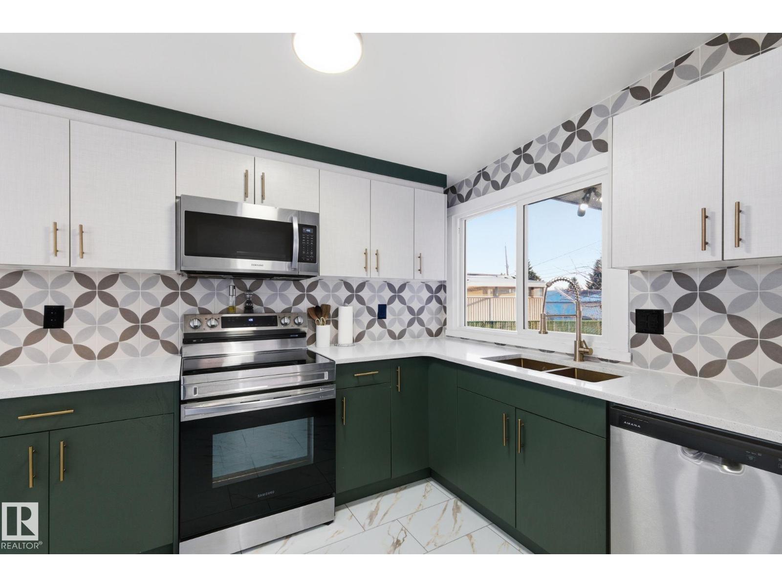 8043 135 Av Nw, Edmonton, Alberta  T5C 2H3 - Photo 20 - E4466341