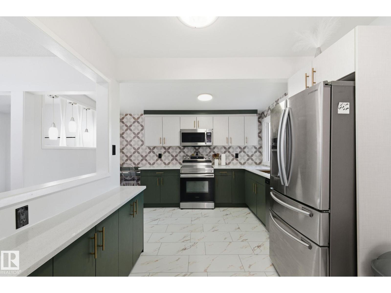 8043 135 Av Nw, Edmonton, Alberta  T5C 2H3 - Photo 21 - E4466341