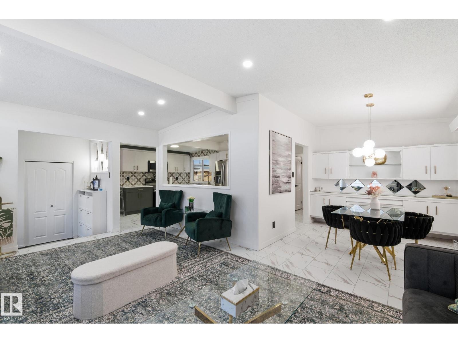 8043 135 Av Nw, Edmonton, Alberta  T5C 2H3 - Photo 13 - E4466341