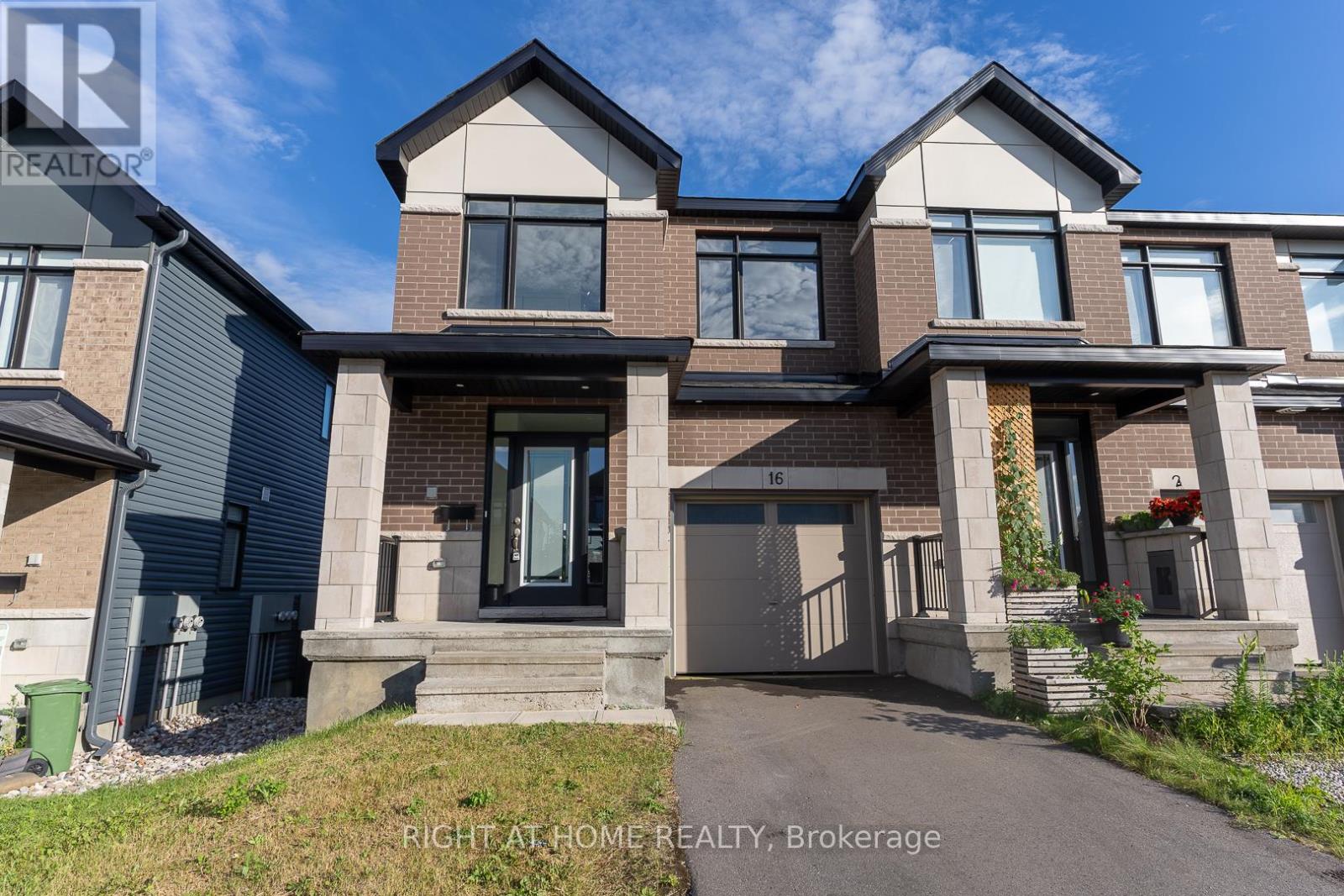 16 NETTLE CRESCENT, Ottawa, Ontario