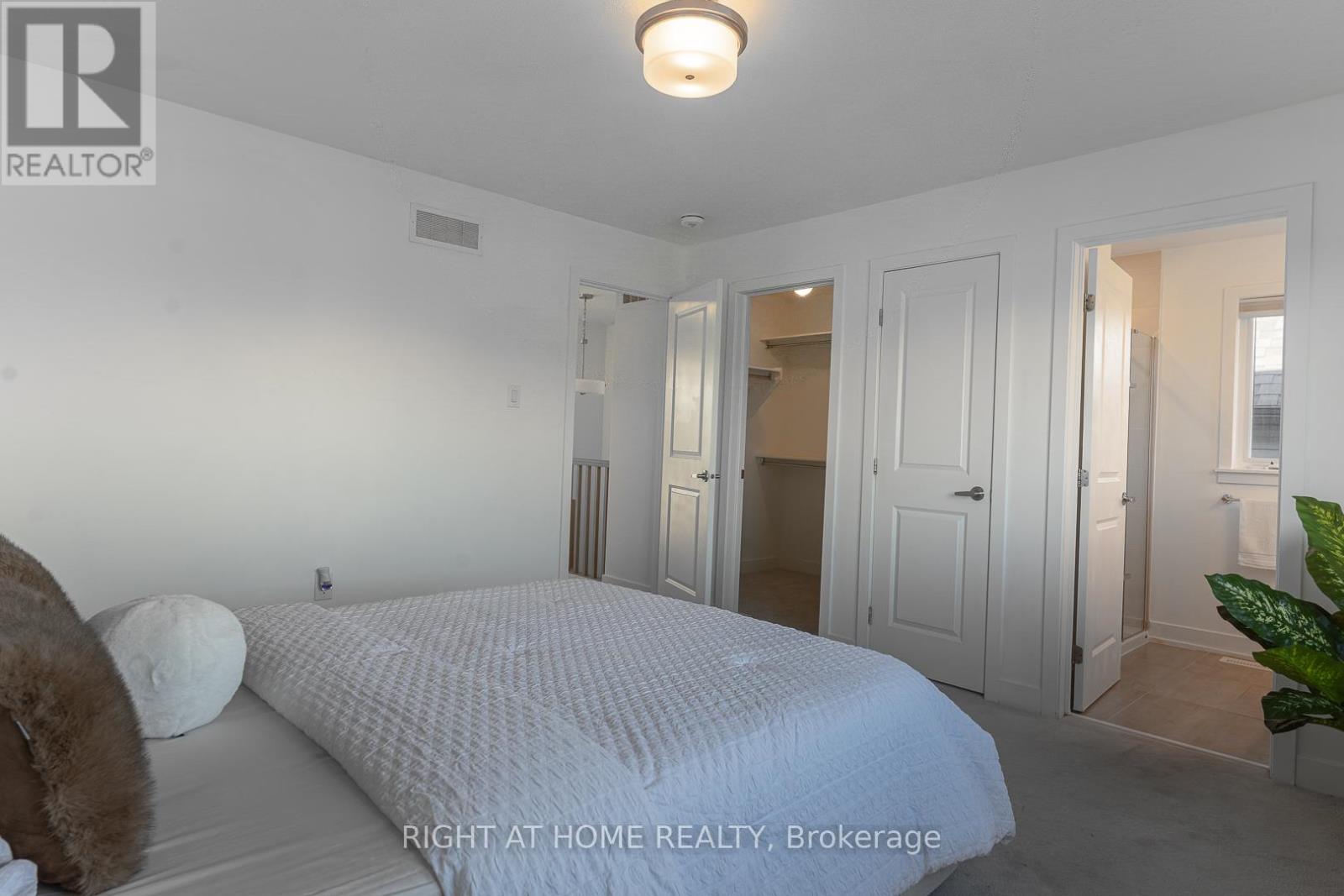 16 Nettle Crescent, Ottawa, Ontario  K1T 0W8 - Photo 14 - X12565030