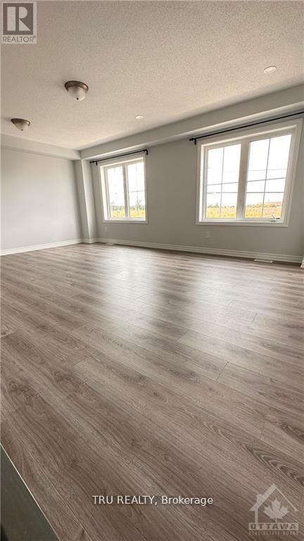 1694 Maple Grove Road, Ottawa, Ontario  K2S 2R3 - Photo 5 - X12565046