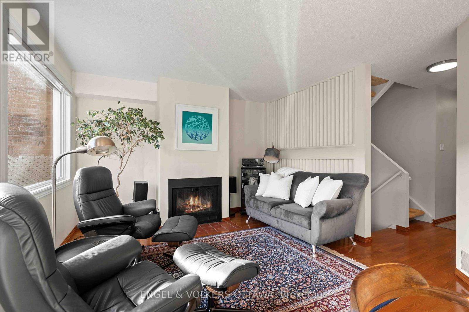 18 - 110 Walnut Court, Ottawa, Ontario  K1R 7W2 - Photo 10 - X12565056