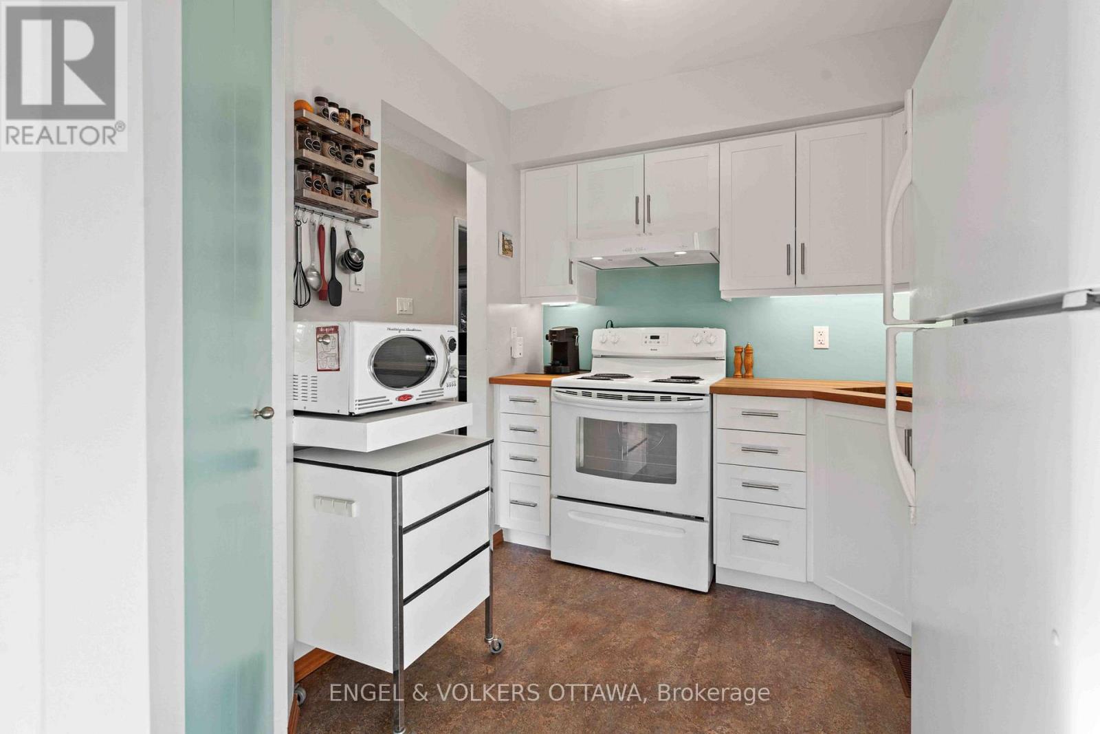 18 - 110 Walnut Court, Ottawa, Ontario  K1R 7W2 - Photo 15 - X12565056