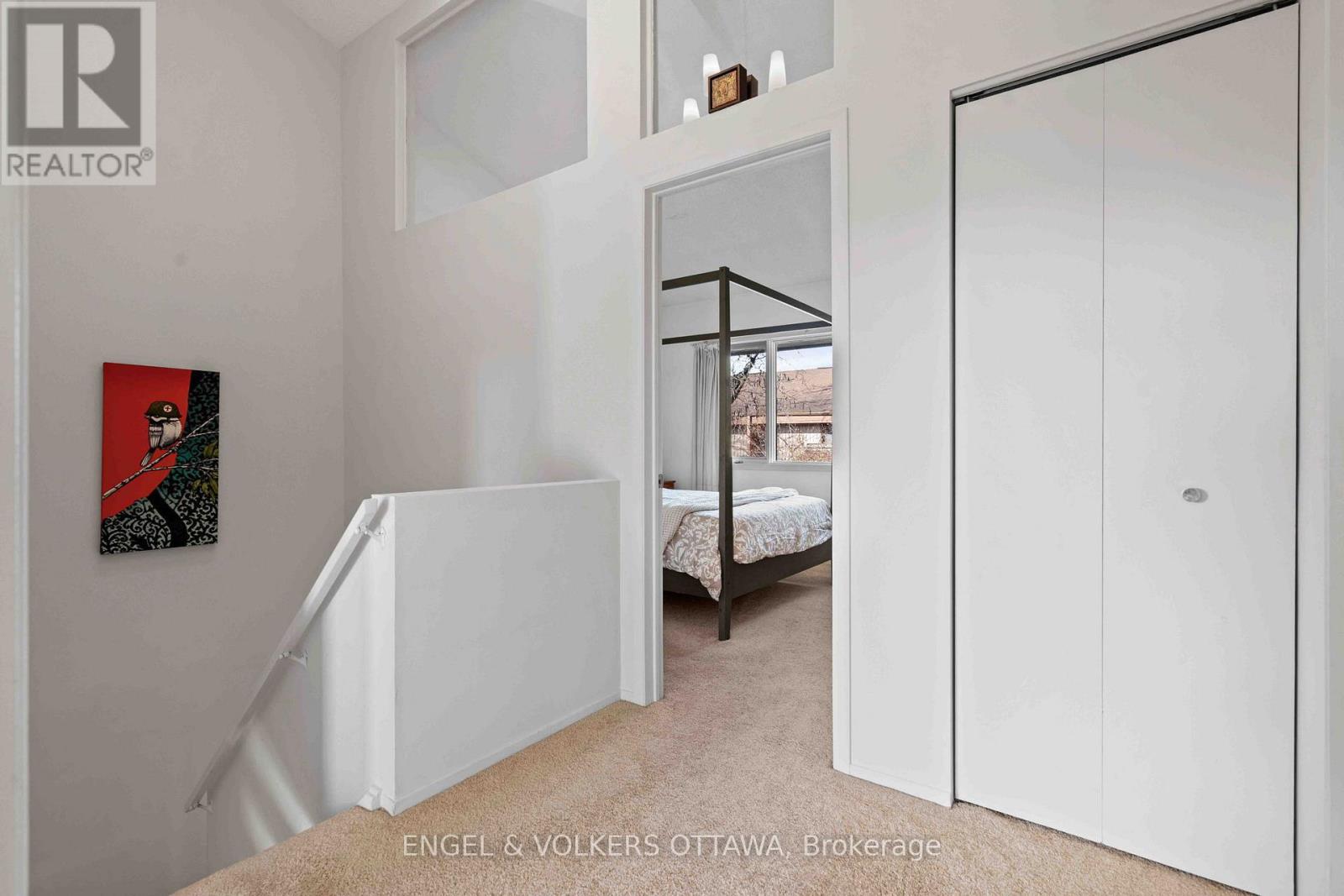 18 - 110 Walnut Court, Ottawa, Ontario  K1R 7W2 - Photo 21 - X12565056