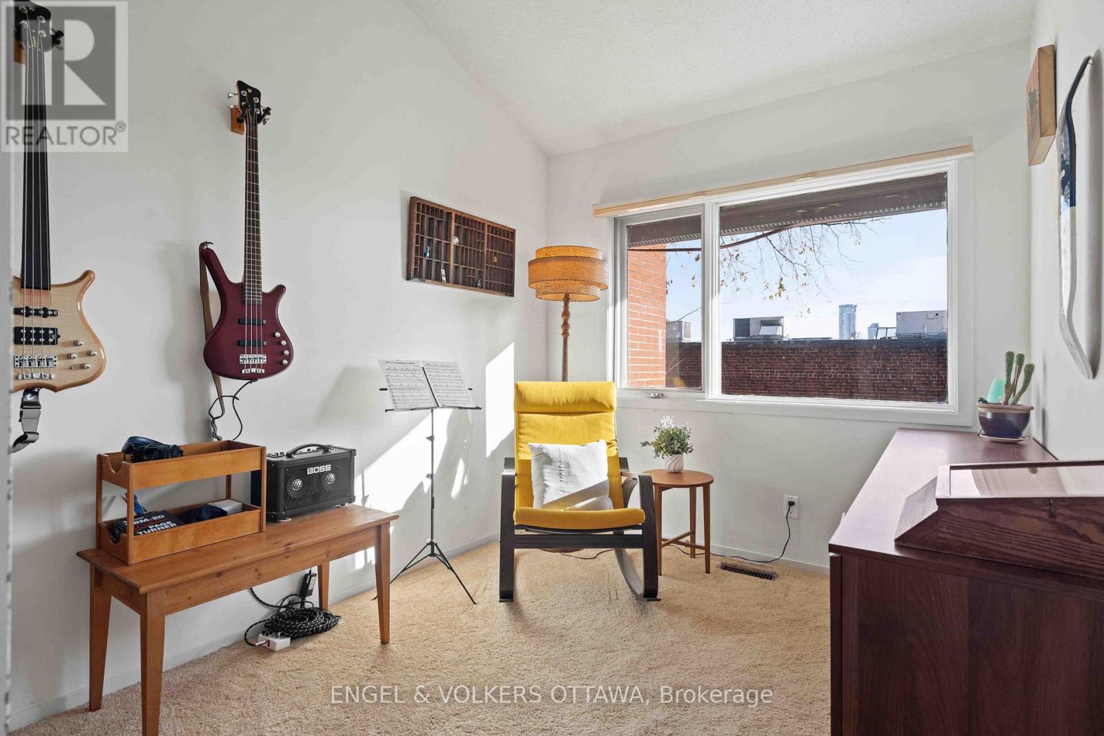 18 - 110 Walnut Court, Ottawa, Ontario  K1R 7W2 - Photo 28 - X12565056