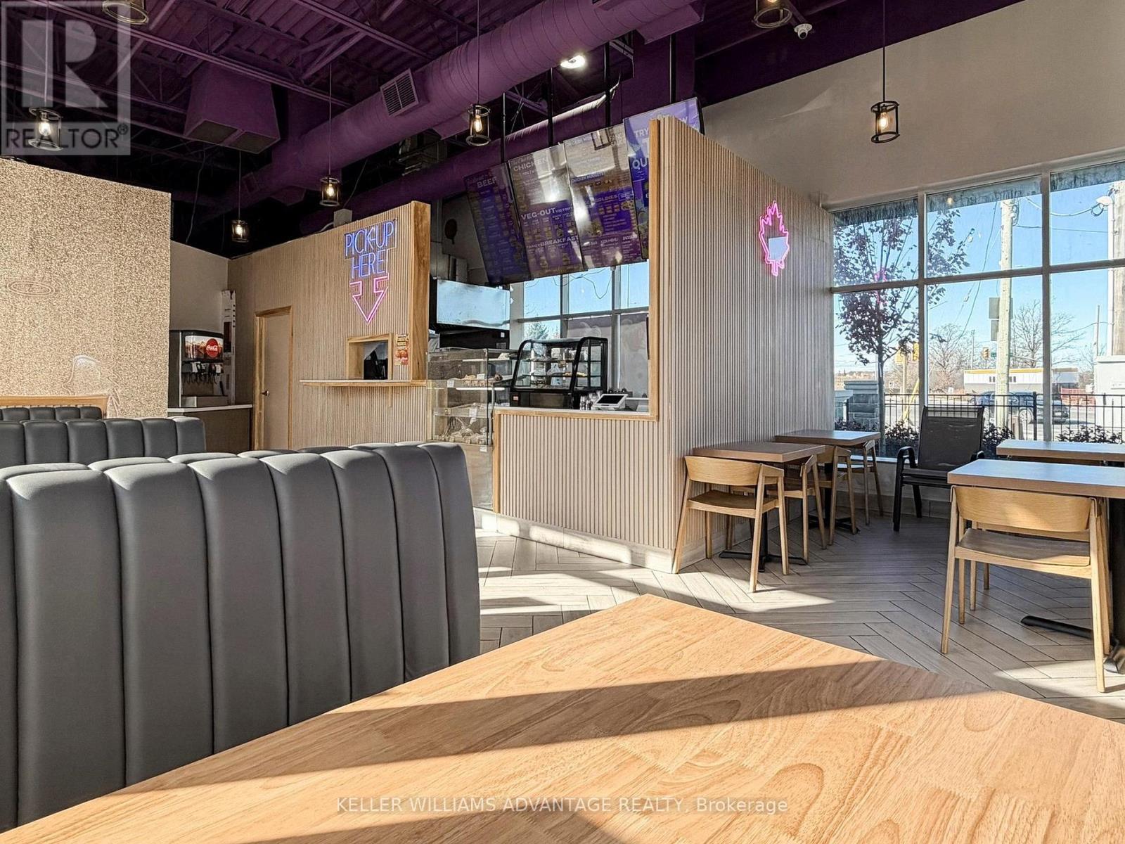 3 - 95 Cottrelle Boulevard, Brampton, Ontario  L6S 0G1 - Photo 9 - W12563984