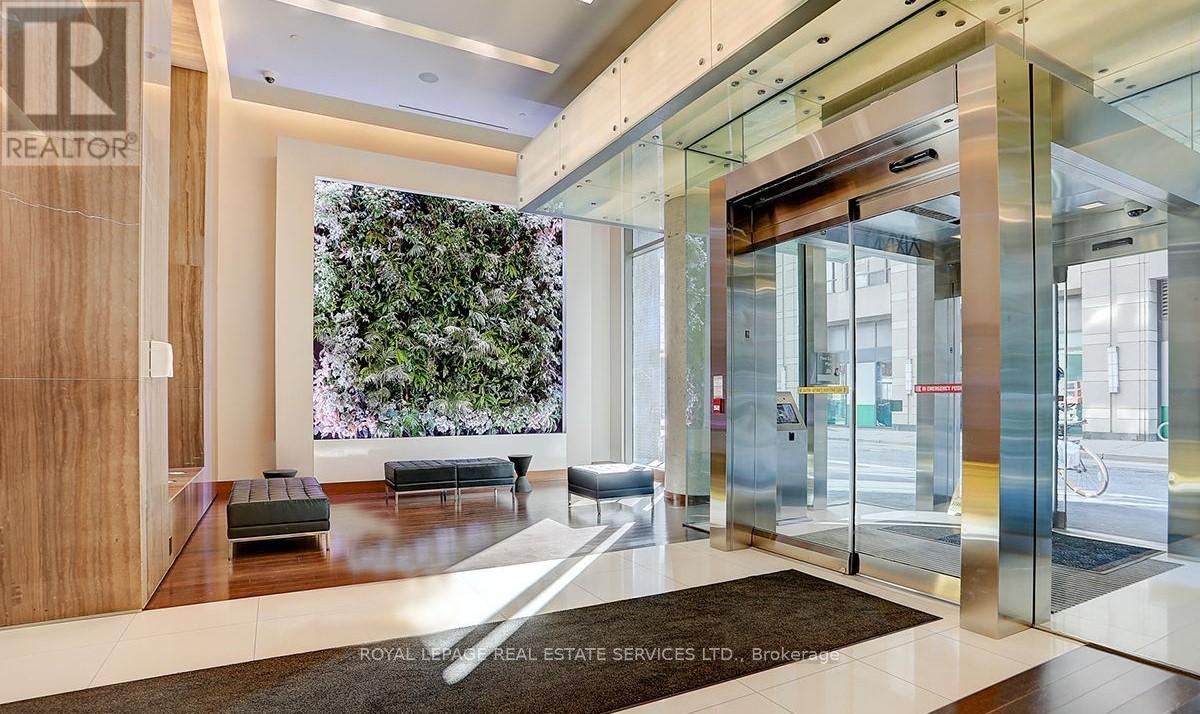 326 - 8 Mercer Street, Toronto, Ontario  M5V 0C4 - Photo 3 - C12565026