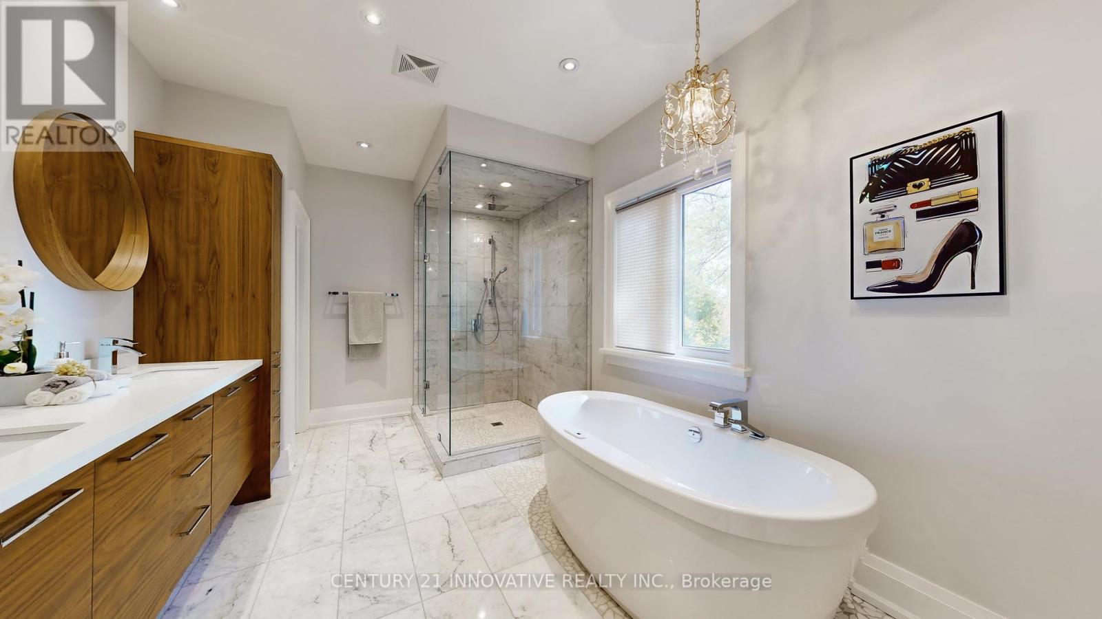 1 Dustan Crescent, Toronto, Ontario  M4J 4G4 - Photo 22 - E12508890