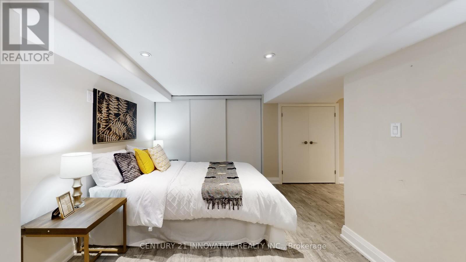 1 Dustan Crescent, Toronto, Ontario  M4J 4G4 - Photo 35 - E12508890