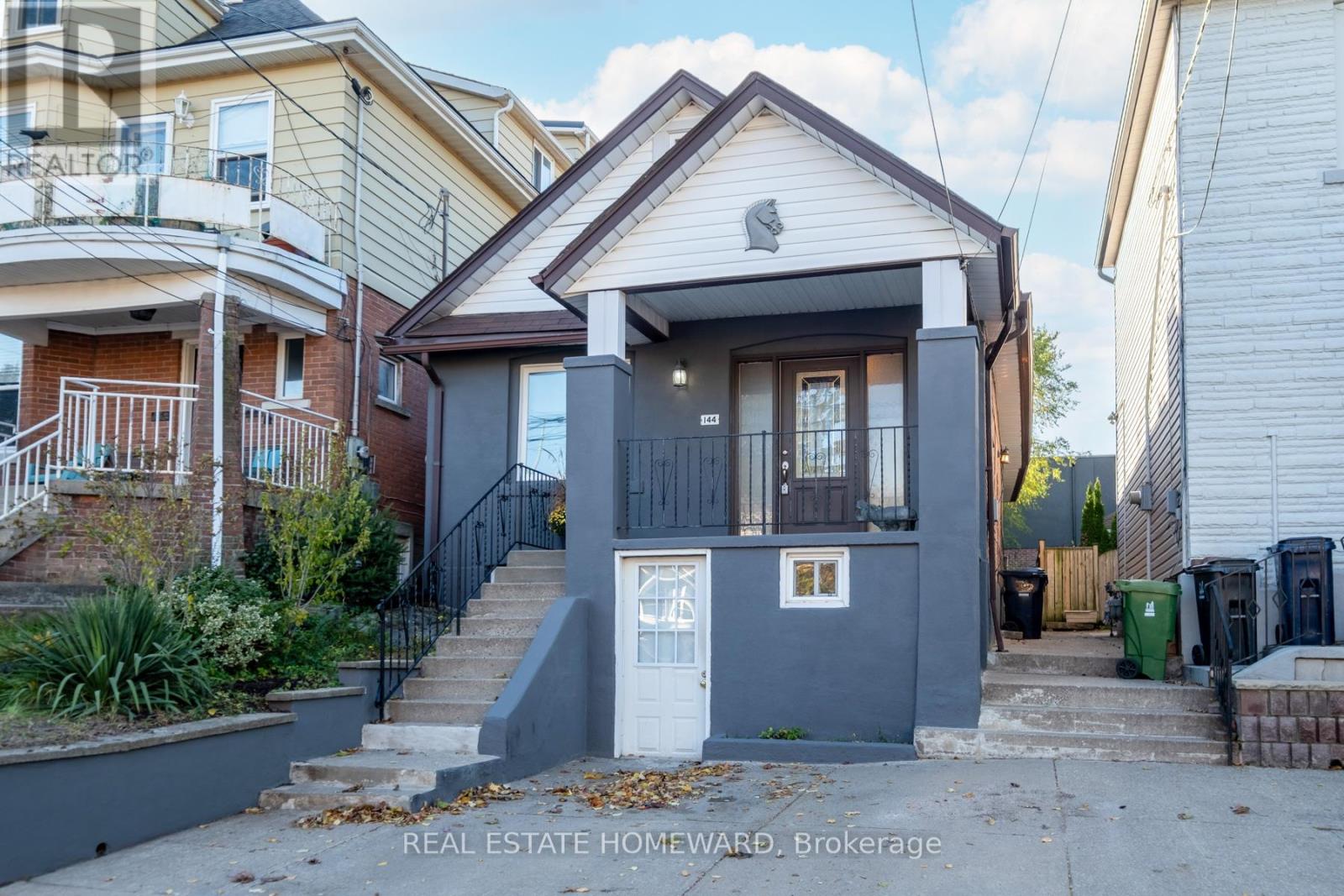 144 Westlake Avenue, Toronto, Ontario  M4C 4R9 - Photo 25 - E12513298