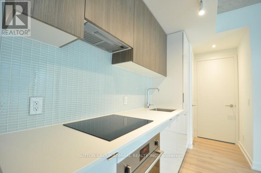 511 - 161 Roehampton Avenue, Toronto, Ontario  M4P 0C8 - Photo 2 - C12527258