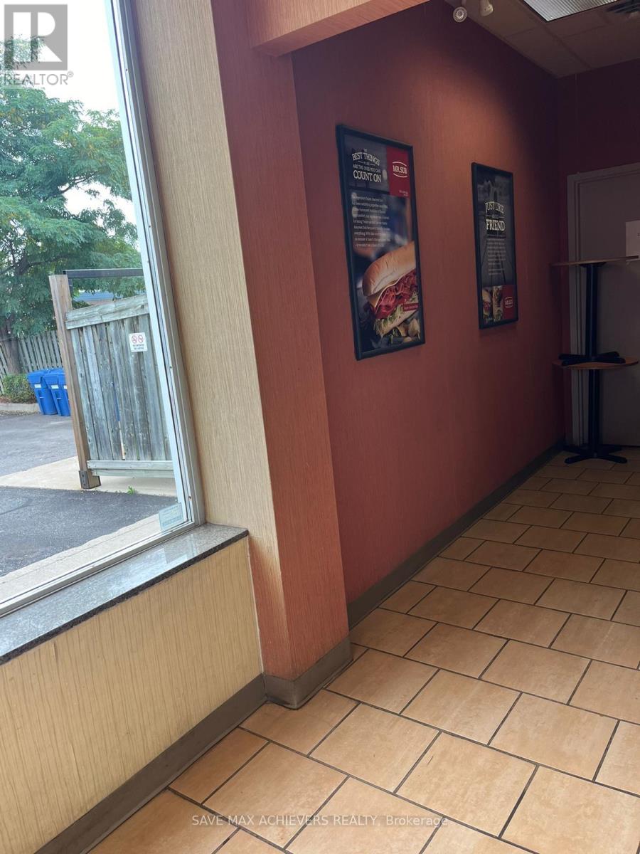 1 - 315 Queen Street E, Halton Hills, Ontario  L7J 1R1 - Photo 4 - W12565050