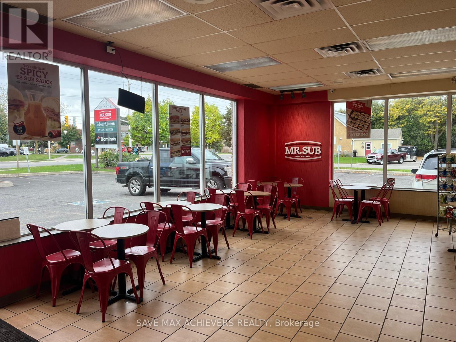 1 - 315 Queen Street E, Halton Hills, Ontario  L7J 1R1 - Photo 5 - W12565050