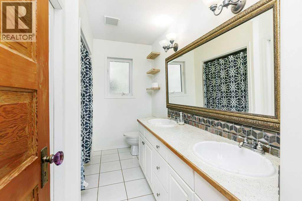 2419 351 Township Road Township, Rural Red Deer County, Alberta  T4G 0K2 - Photo 17 - A2267687