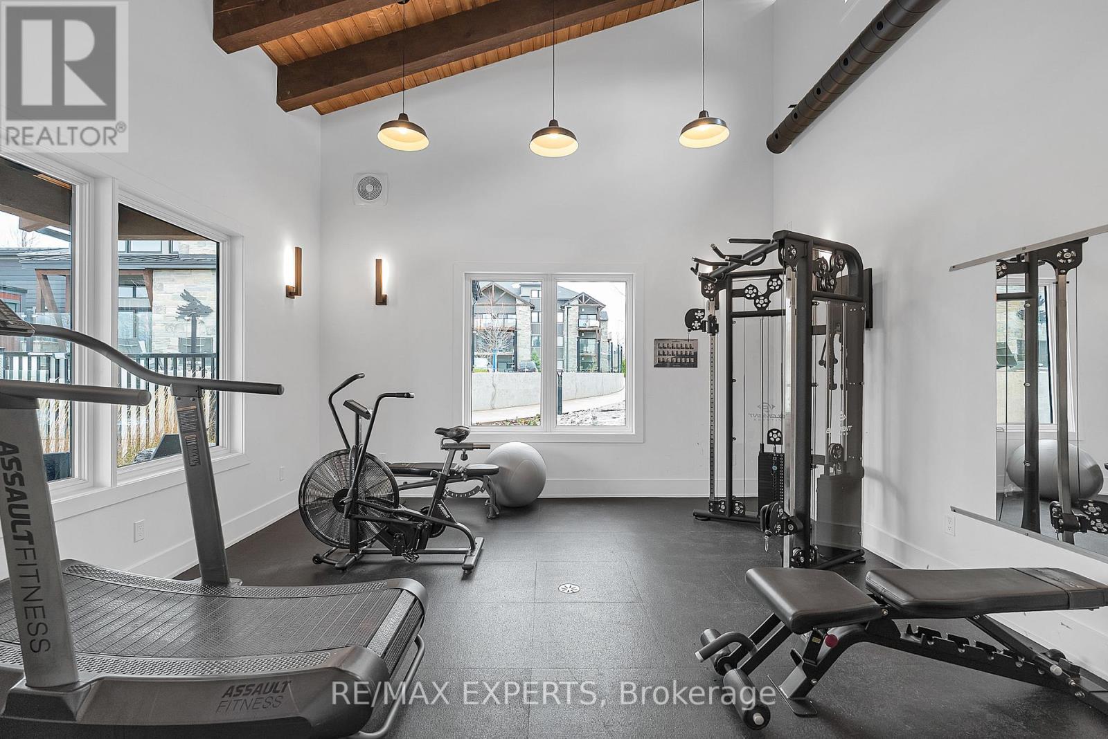 101 - 22 Beckwith Lane, Blue Mountains, Ontario  L9Y 3B6 - Photo 35 - X12565054