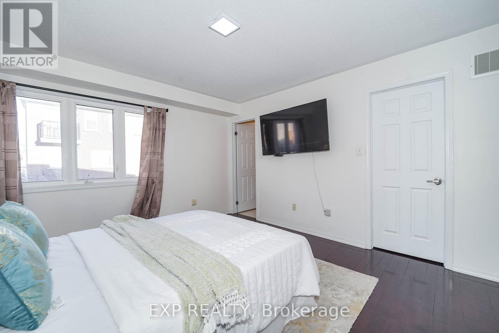 18 Winkler Terrace, Toronto, Ontario  M1L 0C2 - Photo 16 - E12563780