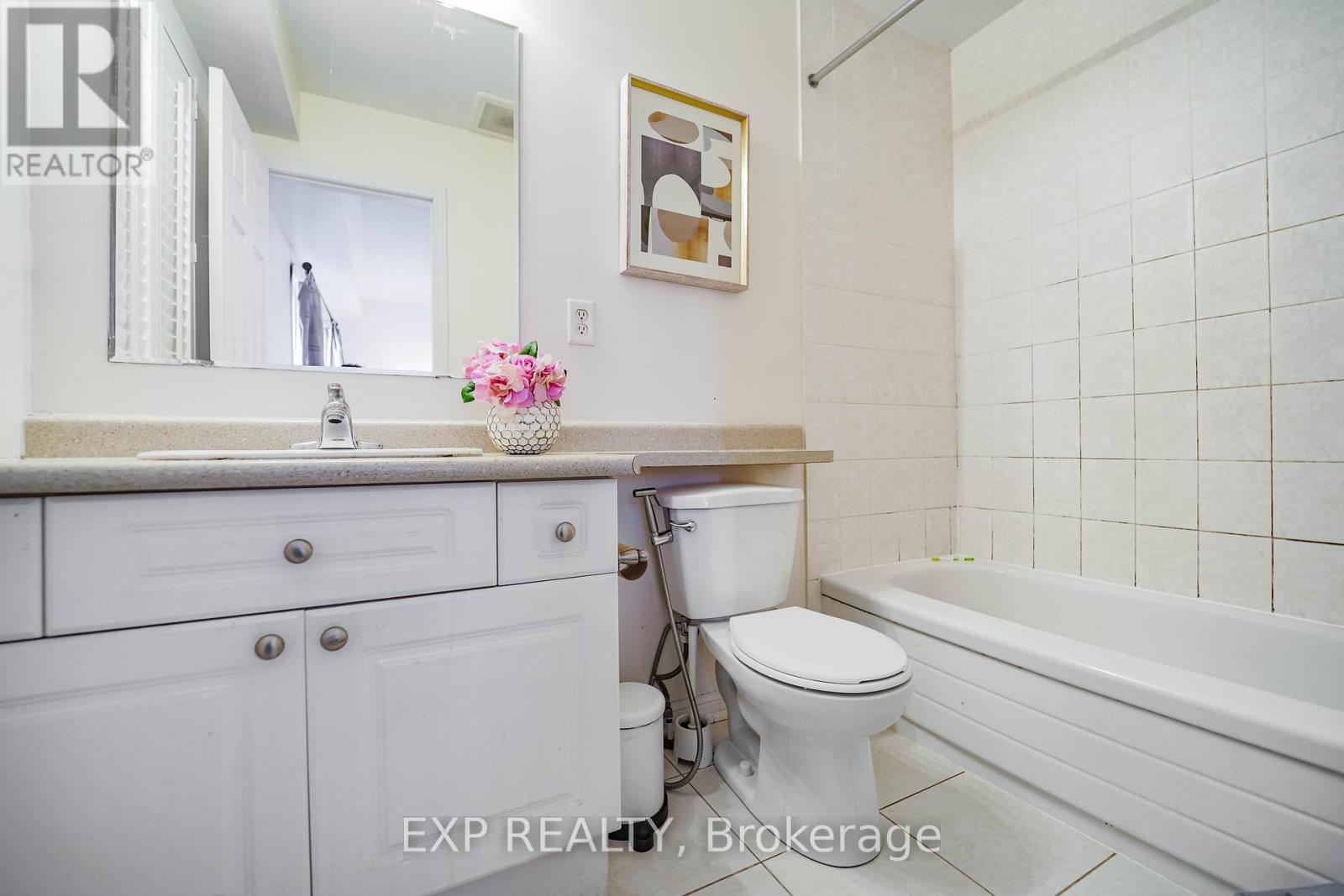 18 Winkler Terrace, Toronto, Ontario  M1L 0C2 - Photo 17 - E12563780