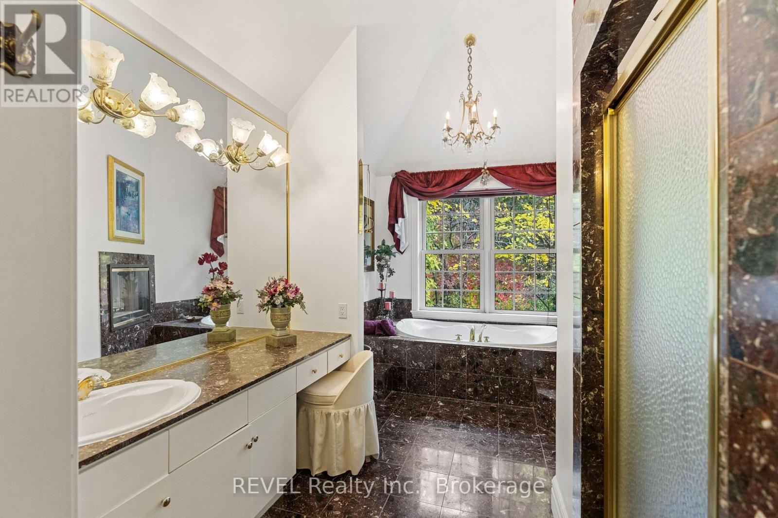 242 Simcoe Street, Niagara-On-The-Lake, Ontario  L0S 1J0 - Photo 31 - X12565068