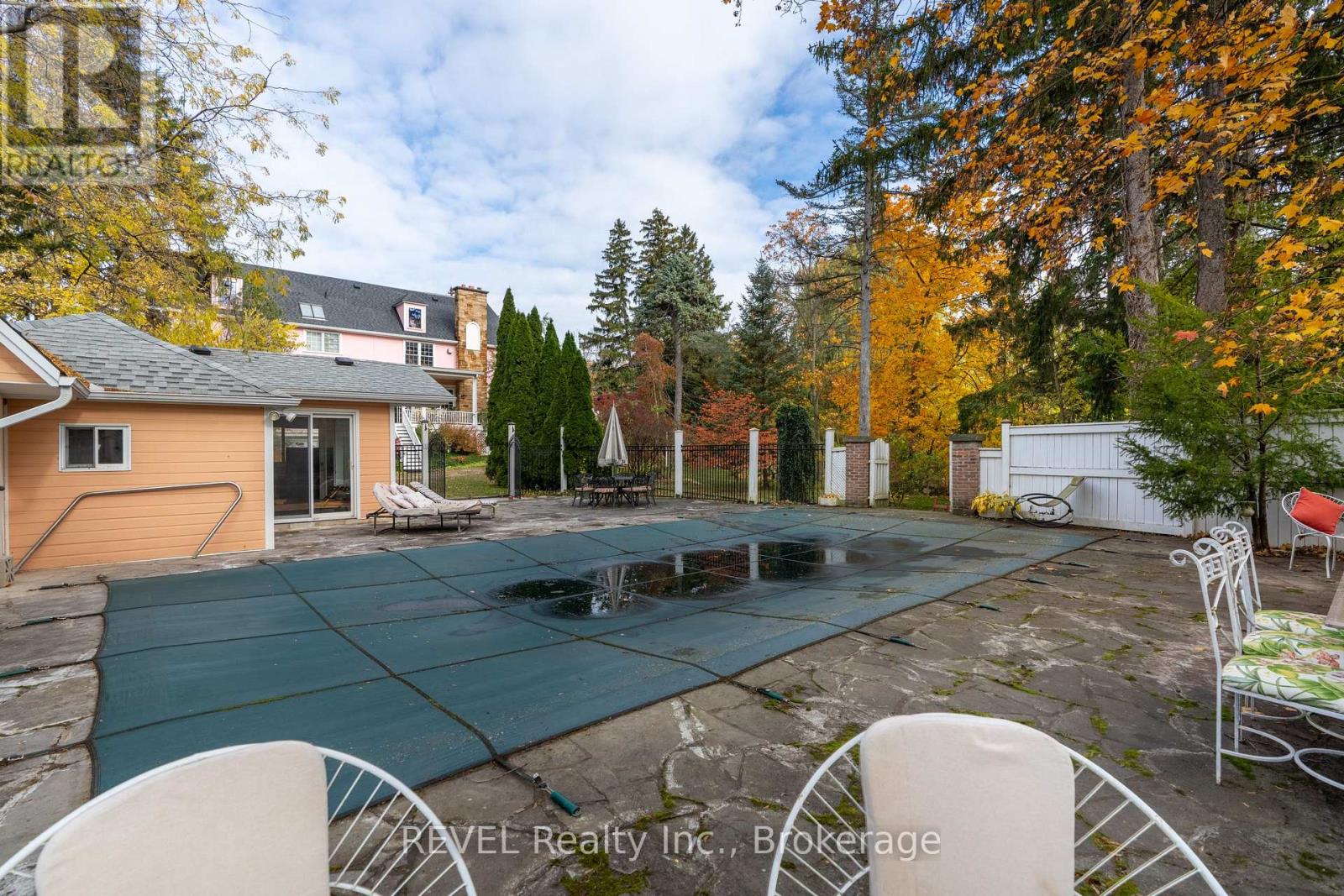 242 Simcoe Street, Niagara-On-The-Lake, Ontario  L0S 1J0 - Photo 47 - X12565068