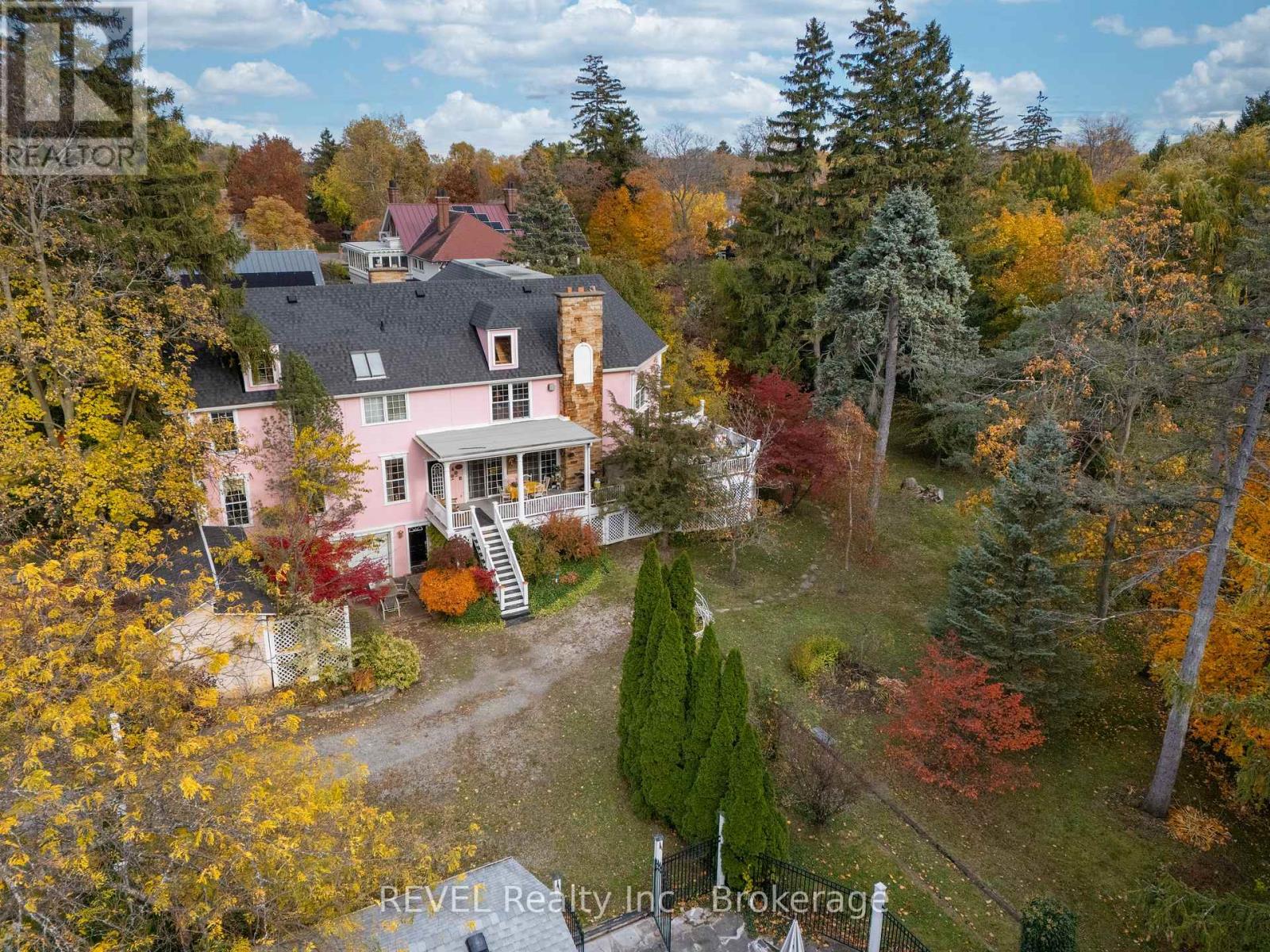 242 Simcoe Street, Niagara-On-The-Lake, Ontario  L0S 1J0 - Photo 7 - X12565068