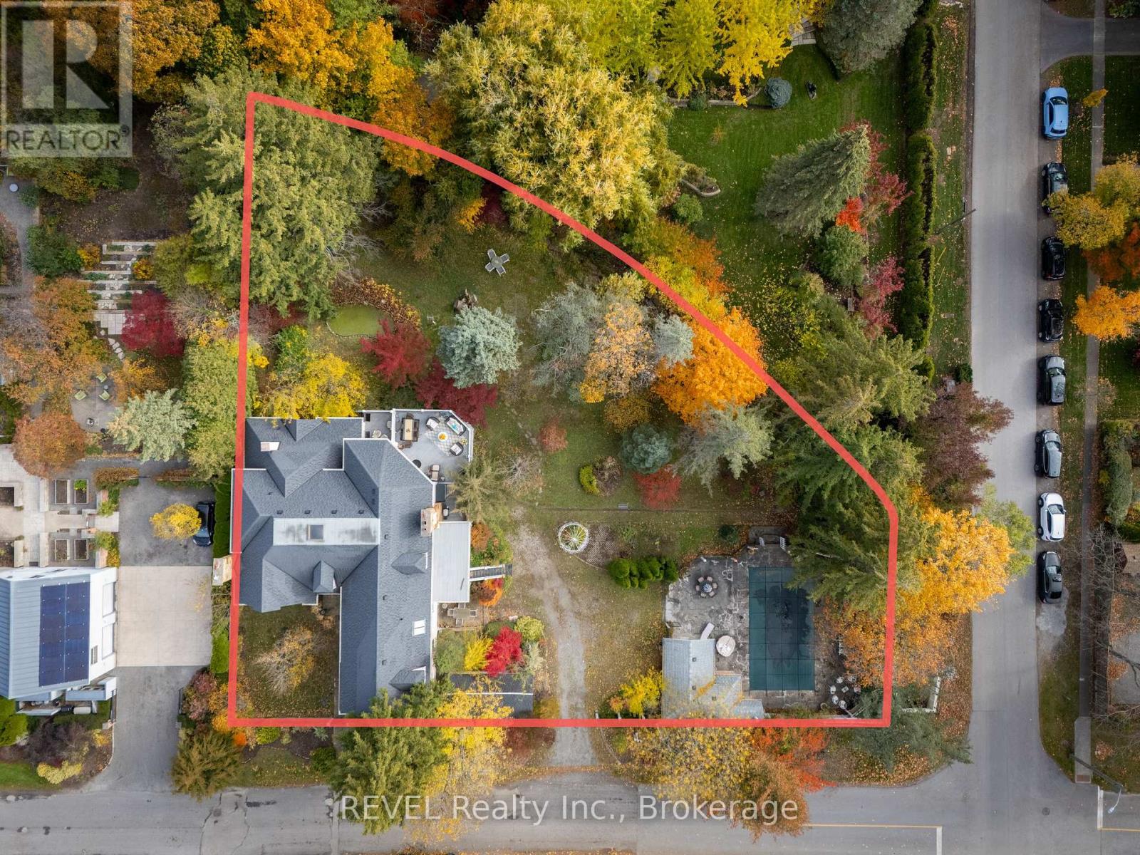 242 Simcoe Street, Niagara-On-The-Lake, Ontario  L0S 1J0 - Photo 8 - X12565068