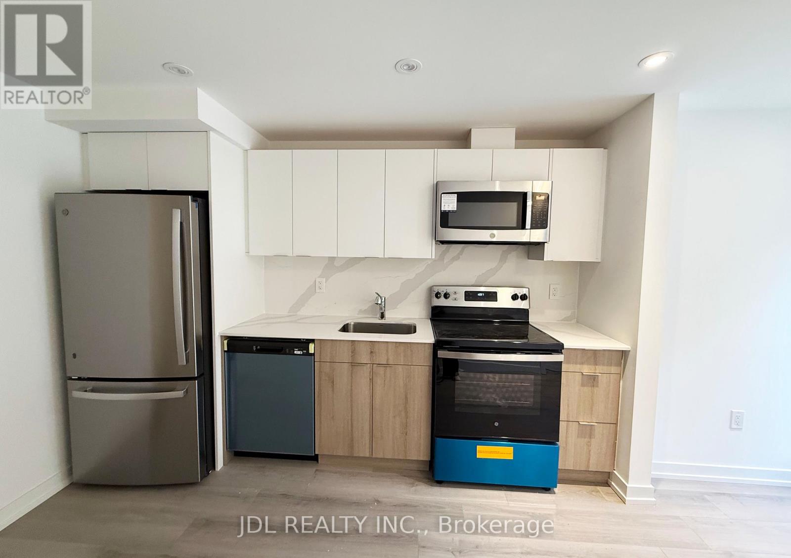 57 - 10 Calamint Lane, Toronto, Ontario  M1W 2H1 - Photo 6 - E12565066