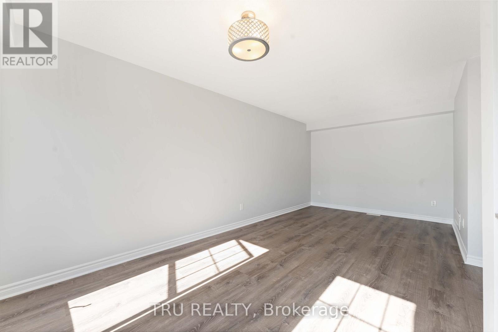 544 Snow Goose Street, Ottawa, Ontario  K2J 6C7 - Photo 12 - X12445628