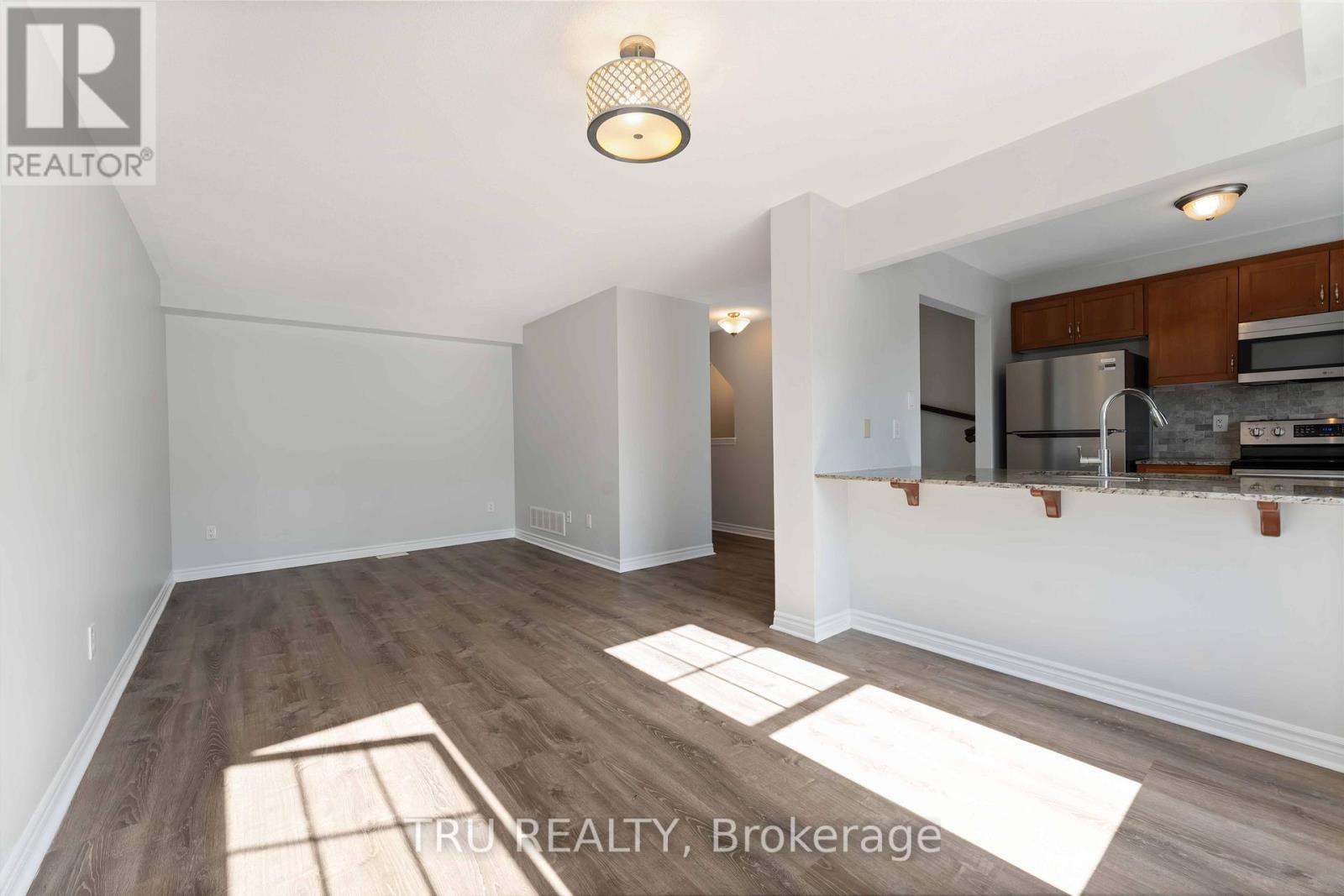 544 Snow Goose Street, Ottawa, Ontario  K2J 6C7 - Photo 10 - X12445628