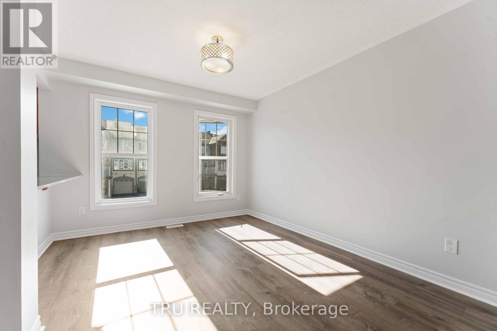 544 Snow Goose Street, Ottawa, Ontario  K2J 6C7 - Photo 5 - X12445628