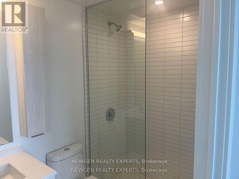 1305 - 86 Dundas Street E, Mississauga, Ontario  L5A 1W4 - Photo 13 - W12565074