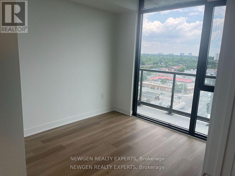 1305 - 86 Dundas Street E, Mississauga, Ontario  L5A 1W4 - Photo 9 - W12565074