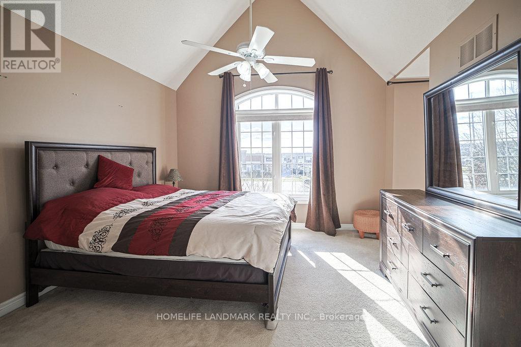 3565 Stonecutter Crescent S, Mississauga, Ontario  L5M 7N7 - Photo 23 - W12565076