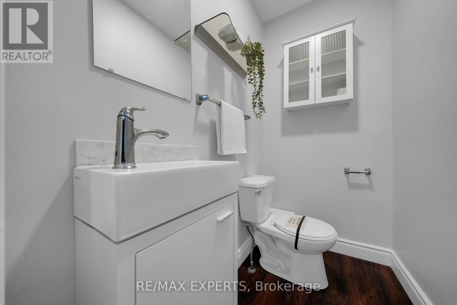 4 Larchmere Avenue, Toronto, Ontario  M9L 2N1 - Photo 23 - W12565078