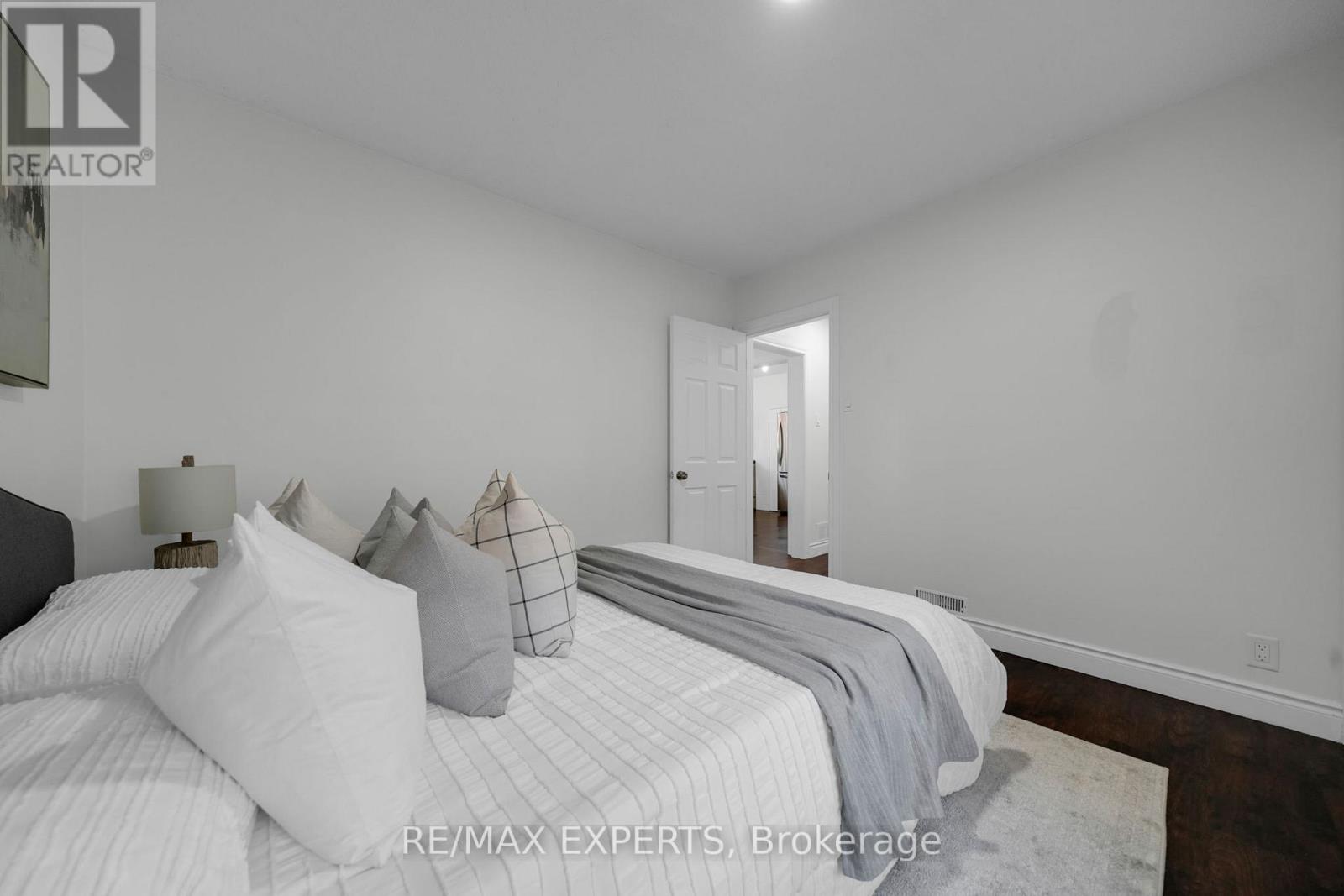 4 Larchmere Avenue, Toronto, Ontario  M9L 2N1 - Photo 24 - W12565078