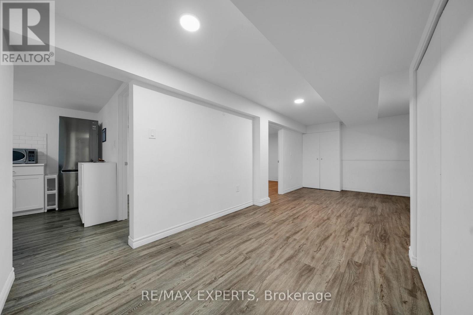 4 Larchmere Avenue, Toronto, Ontario  M9L 2N1 - Photo 33 - W12565078