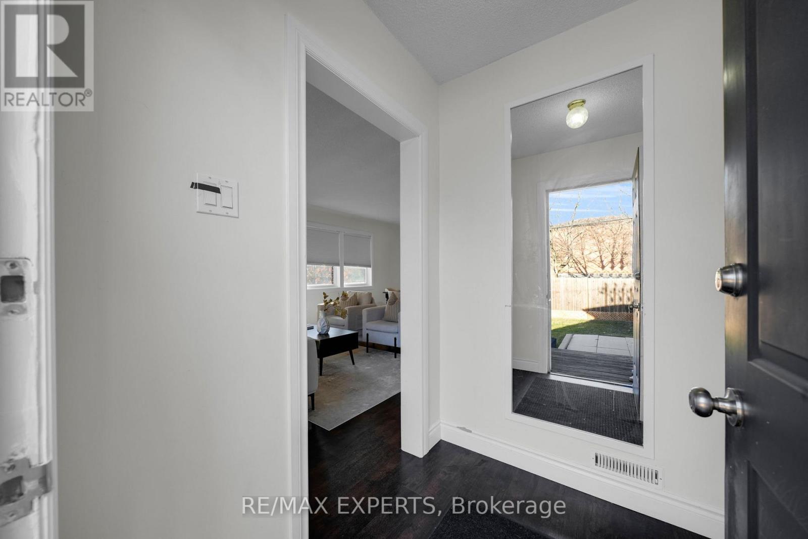 4 Larchmere Avenue, Toronto, Ontario  M9L 2N1 - Photo 5 - W12565078