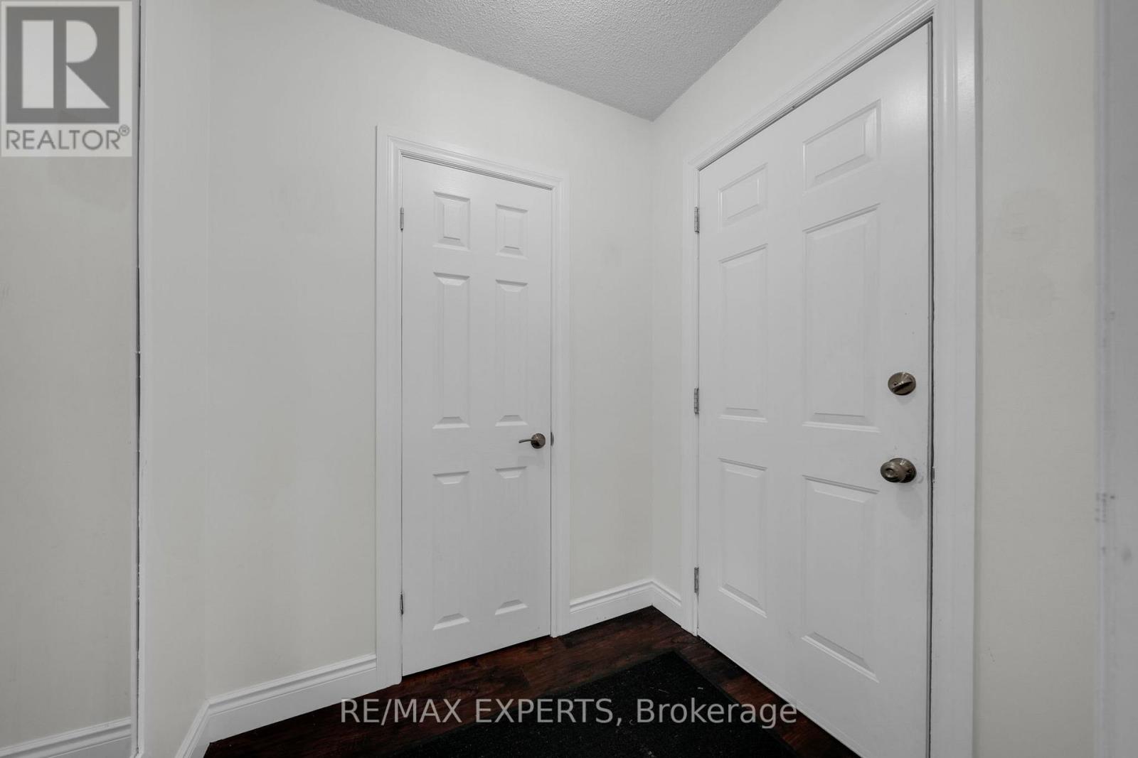 4 Larchmere Avenue, Toronto, Ontario  M9L 2N1 - Photo 6 - W12565078