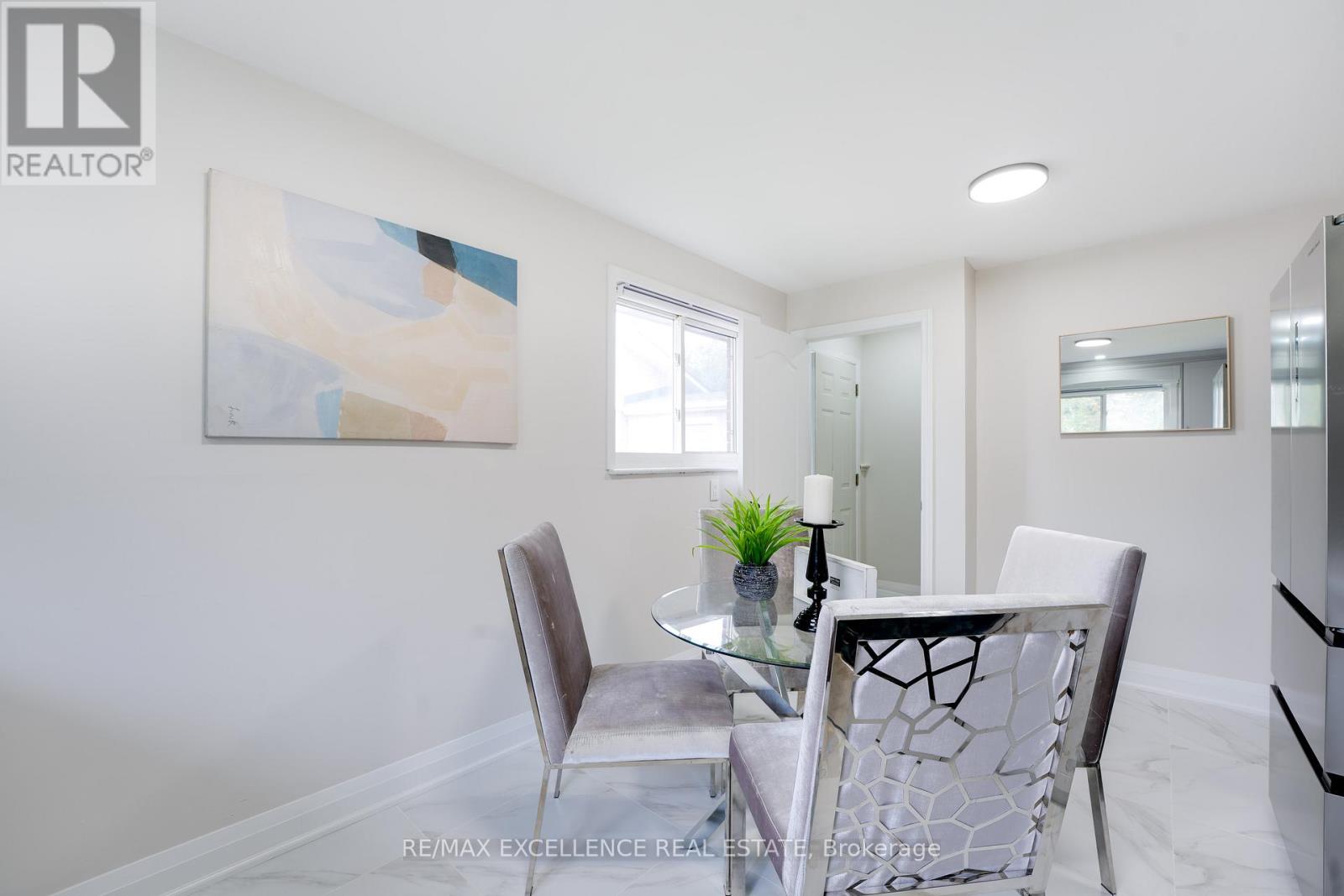 85 Watson Crescent, Brampton, Ontario  L6W 1E5 - Photo 11 - W12565086