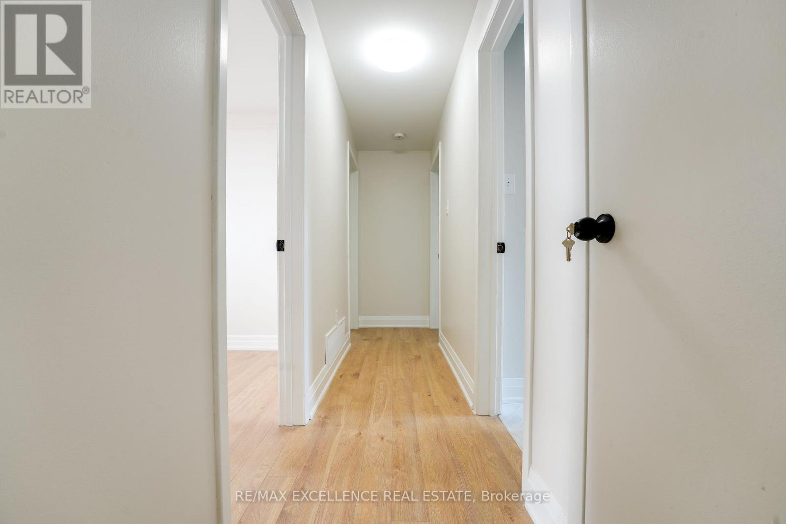 85 Watson Crescent, Brampton, Ontario  L6W 1E5 - Photo 14 - W12565086